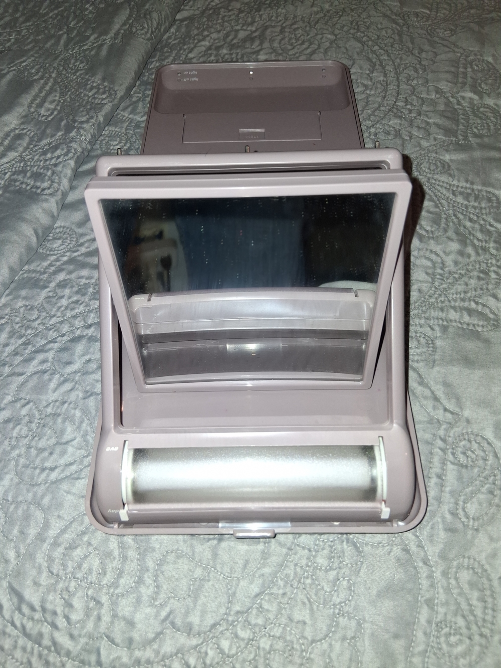 Car Overhead Flip-Down Monitor in Light Gray - Universal In-Dash Video Screen